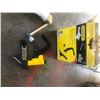 Image 1 : NEW FATMAX 2-N-1 FLOORING TOOL, STANLEY TOOLS