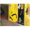 Image 2 : NEW FATMAX 2-N-1 FLOORING TOOL, STANLEY TOOLS