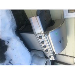 BRINKMANN STAINLESS STEEL BARBEQUE