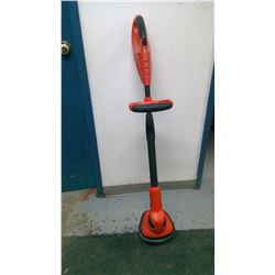 BLACK AND DECKER HAND HELD TILLER (NEEDS BATTERY)
