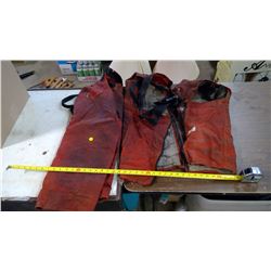 WORKMENS VEST AND CHAPS