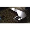 Image 3 : COUNTER TOP AND SINK WITH TAPS (87" X 56")