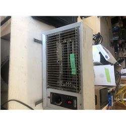 CELEBRITY ELECTRIC HEATER, MAKITA BATTERY CHARGER AND ELECTRONIC CONTROL FOOD FEED