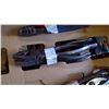 Image 5 : LOT OF ASSORTED PLIERS AND WIRE CUTTERS