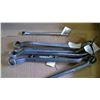 Image 2 : LOT OF ASSORTED WRENCHES