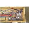 Image 2 : LOT OF ASSORTED TOOLS (CRATE NOT INCLUDED)