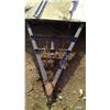 Image 2 : SINGLE AXLE TRAILER 91" X 71" - TWO FLAT TIRES