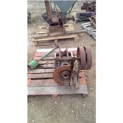 MANDRILL SHAFT AND PUMP