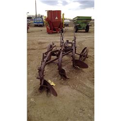 ANTIQUE 3-BOTTOM PLOW