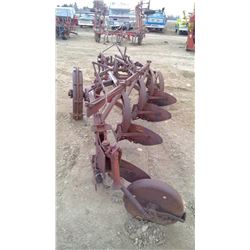 MASSEY-HARRIS 4-BOTTOM FURROW