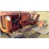 Image 3 : ANTIQUE CASE TRACTOR VA