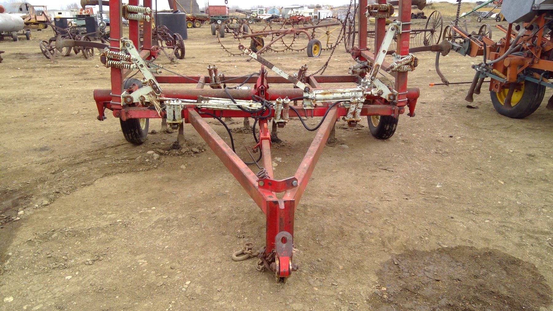 FIELD CULTIVATOR 22 FEET