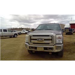 2013 FORD F350 SUPERDUTY 4X4 FOUR DOOR TRUCK - 243164 KM - 1Ft8W3B65DEB11284