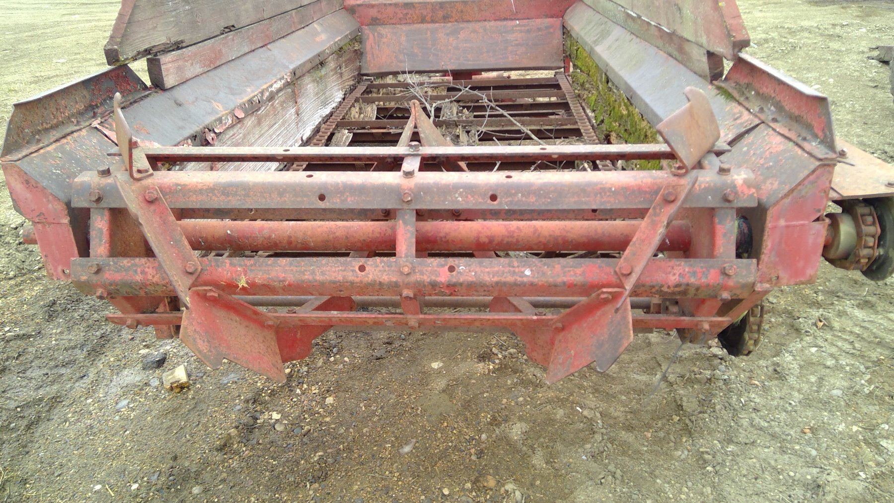 MASSEY MANURE SPREADER Schmalz Auctions