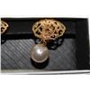 Image 2 : Chanel Clip On Pearl Drop Earrings