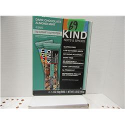 KIND DARK CHOCOLATE ALMOND MINT BARS (4 X 40 G) - PER BOX