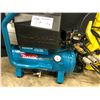 Image 2 : MAKITA 2HP 2.6 GALLON AIR COMPRESSOR