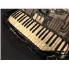 Image 2 : REGAL  ACCORDION MADE IN ITALY WITH PADDED CASE