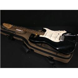 ROBSON STRAT STYLE ELECTRIC GUITAR WITH SOFT CASE