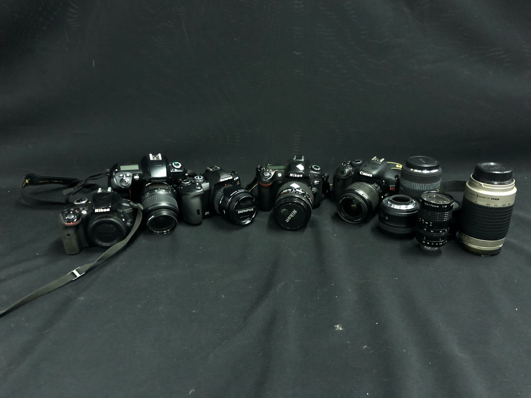 Assorted Camera Image ASSORTED CAMERAS AND LENSES - Able Auctions