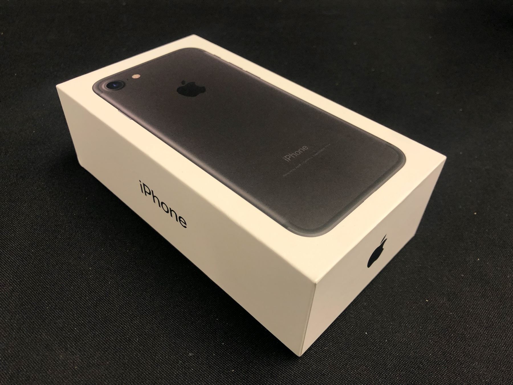 apple iphone 7 black 32 gb model