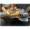 Image 6 : 7 RIDGID TOOLS INC. R8693 FLASHLIGHT, R8642 RECIPROCATING SAW, R86042 GRINDER, R86035 HAMMER DRILL,