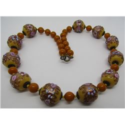 WEDDING CAKE VENETIAN GLASSWORK BEAD NECKLACE