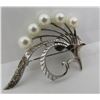 Image 3 : MIKIMOTO 5 PEARL 6MM PIN STERLING SILVER BROOCH