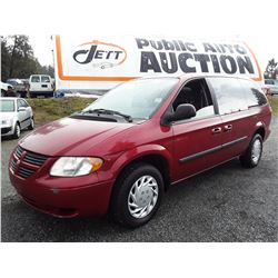 A10 --  2006 DODGE GRAND CARAVAN SE, RED, 257,386 KM'S
