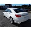 Image 4 : C6 --  2013 CHRYSLER 200 , White , 231316  KM's