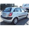 Image 3 : A12C --  2006 KIA RIO 5 , Silver , 206249  KM's