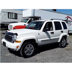 H6 --  2006 JEEP LIBERTY LTD 4X4 , White , 177520  KM's