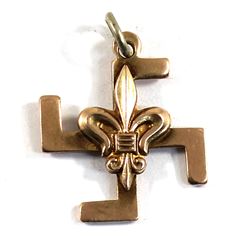 Vintage Early 1900's 9-Karat Gold Scout Pin with Fleur De Lys No. 568808.