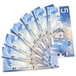 Lot of 7x Consecutive 2002 Uncirculated $5 Bills, Knight-Dodge. S/N: HNJ1944037-043. BC-62a-i.