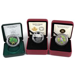 RCM Lot - 2002 $5 Coloured Silver Maple Leaf, 2012 25-cent Rose-Breasted Grosbeak & 2016 $10 Reflect
