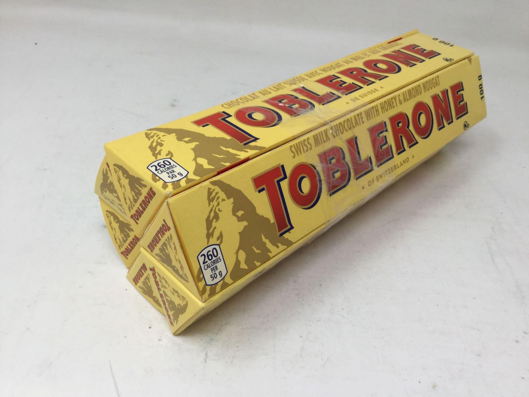 Lot Of Toblerone Milk Chocolate 6 X 100g lot-of-toblerone-milk-chocolate-6-x-100g