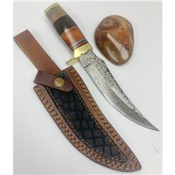 10  Inlaid Wood & Brass Handle Damascus Hunting Knife With Stitched Leather Sheath