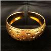 Image 3 : Ladies Clover Carved 24K Gold Filled Bangle