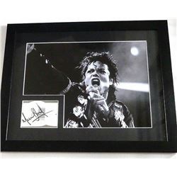 MICHAEL JACKSON SIGNED CARD.