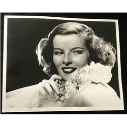 KATHERINE HEPBURN (1907-2003) - GLOBE PHOTOS, NY.