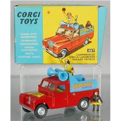 CORGI 487 CHIPPERFIELDS PARADE LAND ROVER