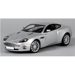 Kyosho Aston Martin V12 Vanquish scale model car