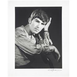 GEORGE HARRISON PHOTOGRAPH SIGNED BY DEZO HOFFMANN