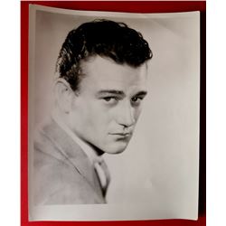 JOHN WAYNE VINTAGE PHOTO.