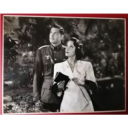 CARL ESMOND AND MERLE OBERON VINTAGE PHOTO.