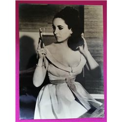 Elizabeth Taylor vintage Photograph