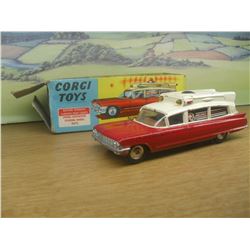 SUPERIOR AMBULANCE ON CADILLAC CHASSIS - Corgi 437