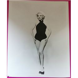 Marilyn Monroe in bathing suit photo.
