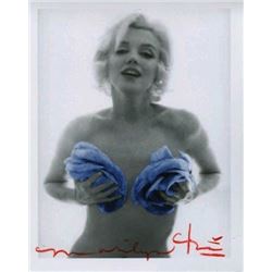 BERT STERN: MARILYN MONROE CLASSIC BLUE ROSES.