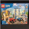 Image 1 : LEGO City Police Station 60246